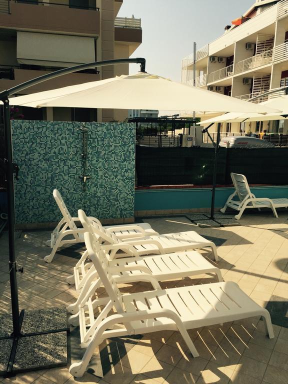 Di Matteo Hotel Roseto Degli Abruzzi Exterior photo